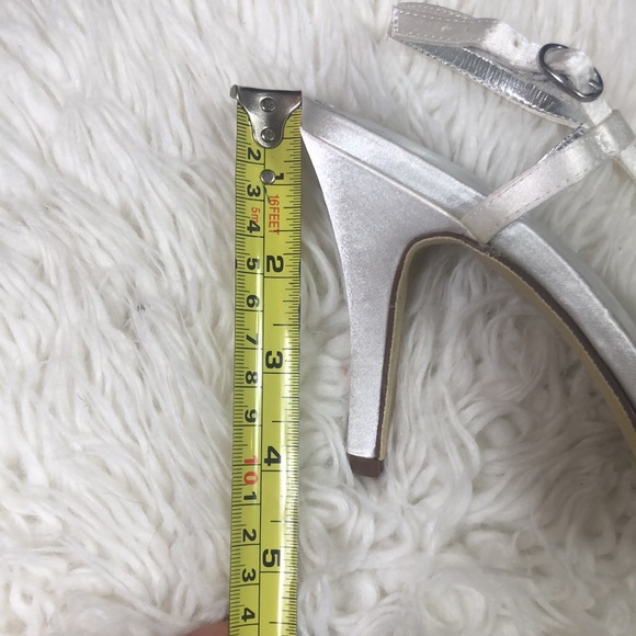 NEW Michaelangelo White Satin Wedding Heels - Picture 7 of 7